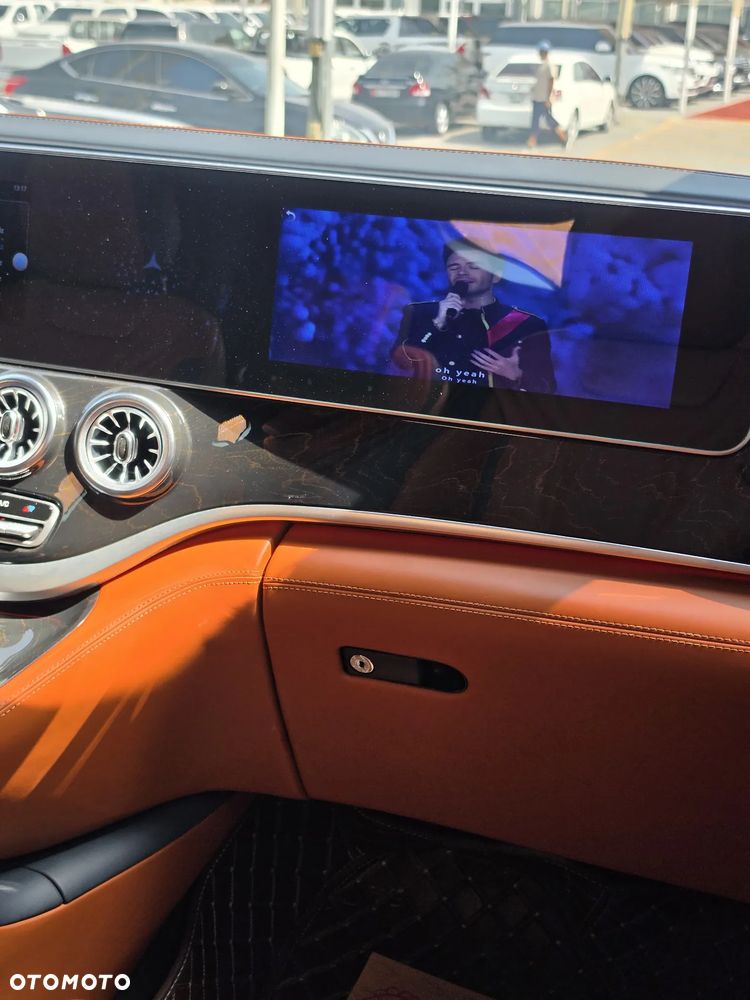 Mercedes-Benz Klasa V 300 extralang 9G-TRONIC Special Edition Avantgarde - 2
