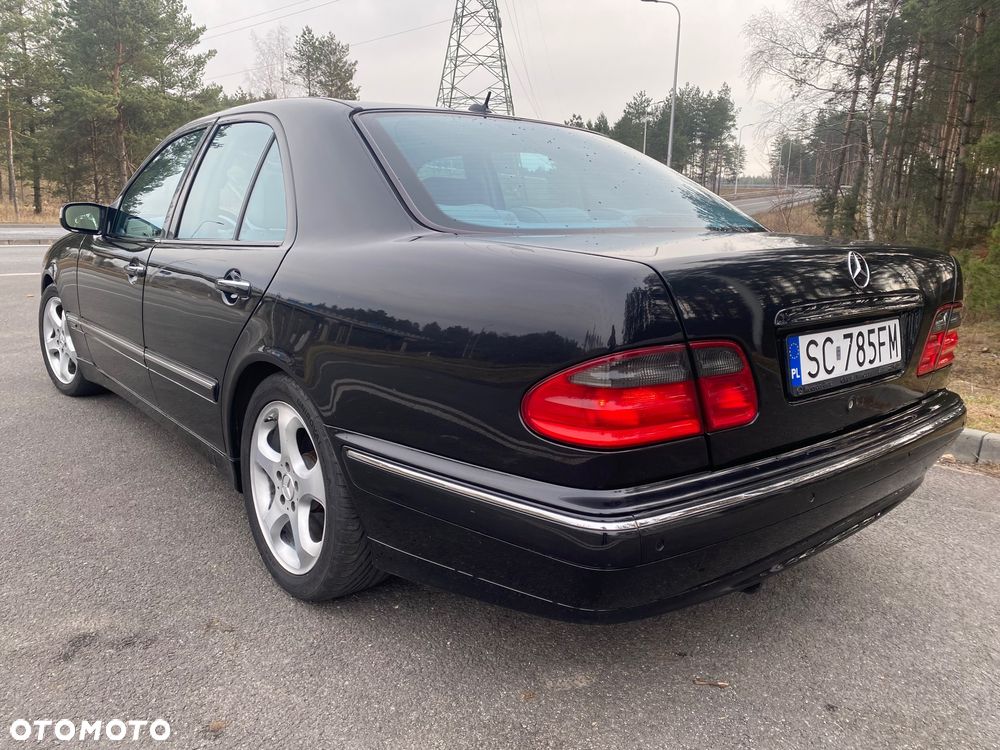 Mercedes-Benz Klasa E 320 T CDI Avantgarde - 24