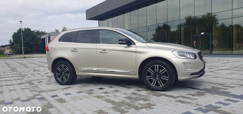 Volvo XC 60 T5 AWD Geartronic Momentum - 14