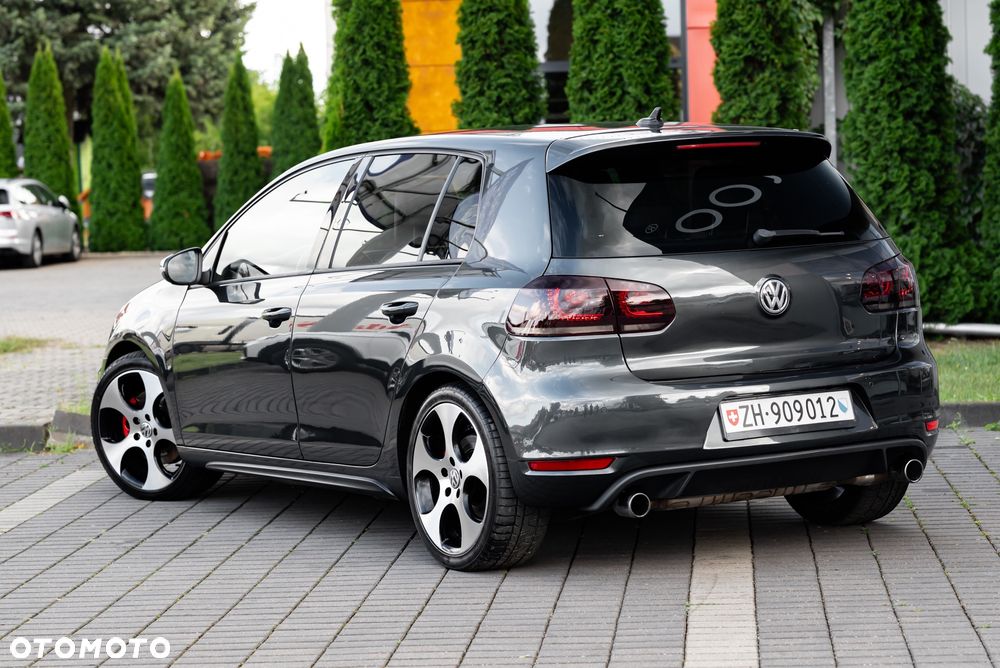 Volkswagen Golf 2.0 GTI DSG - 13