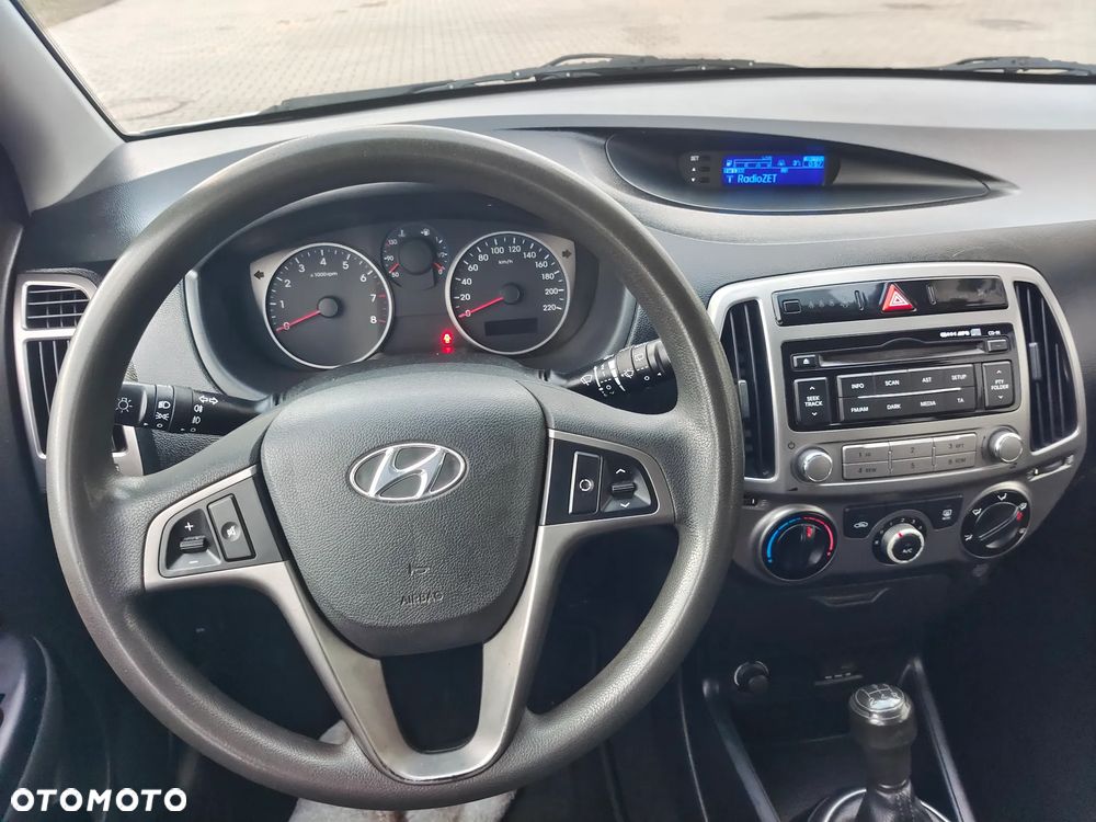Hyundai i20 - 12
