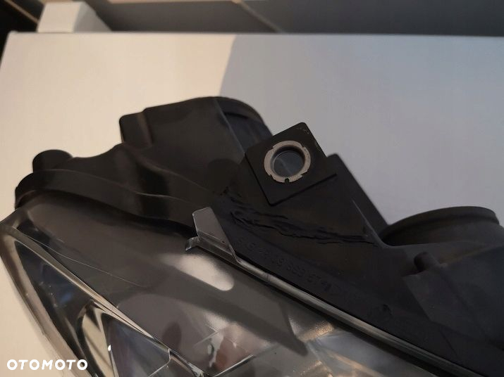 VW GOLF VI LAMPA PRAWA EUROPA 1EG009901-22 - 2