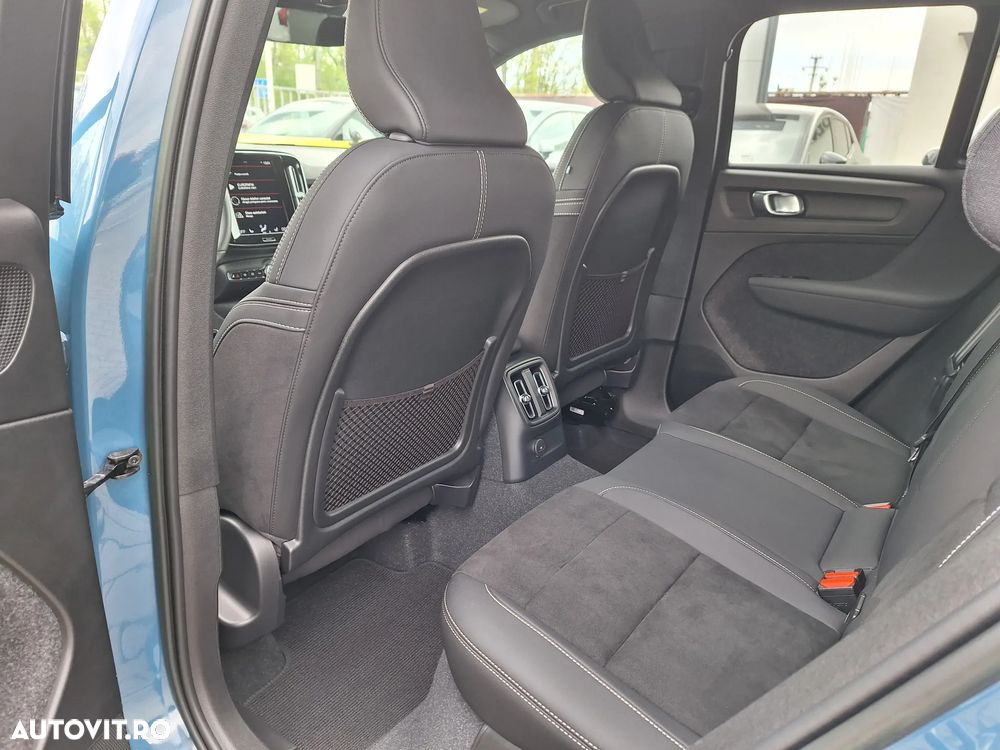 Volvo XC 40 Recharge T5 Twin Engine AT7 R-Design - 6