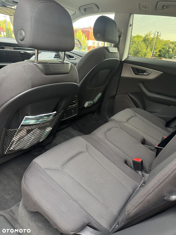Audi Q8 - 12