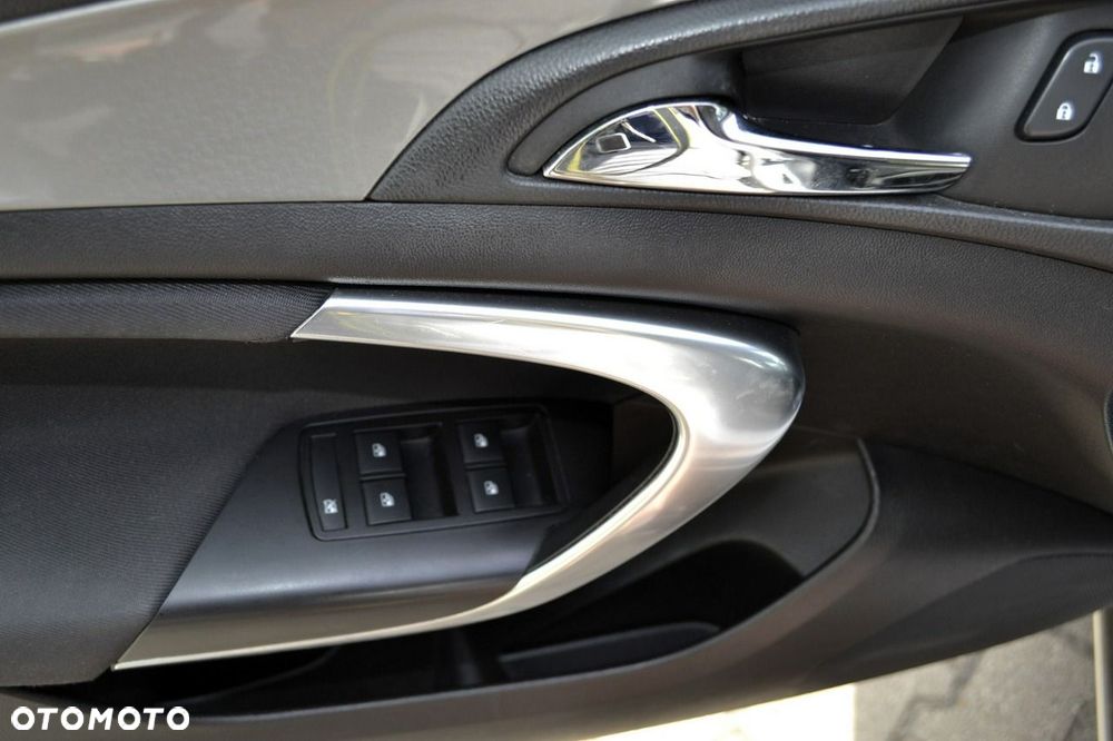 Opel Insignia 2.0 CDTI automatik Business Edition - 23