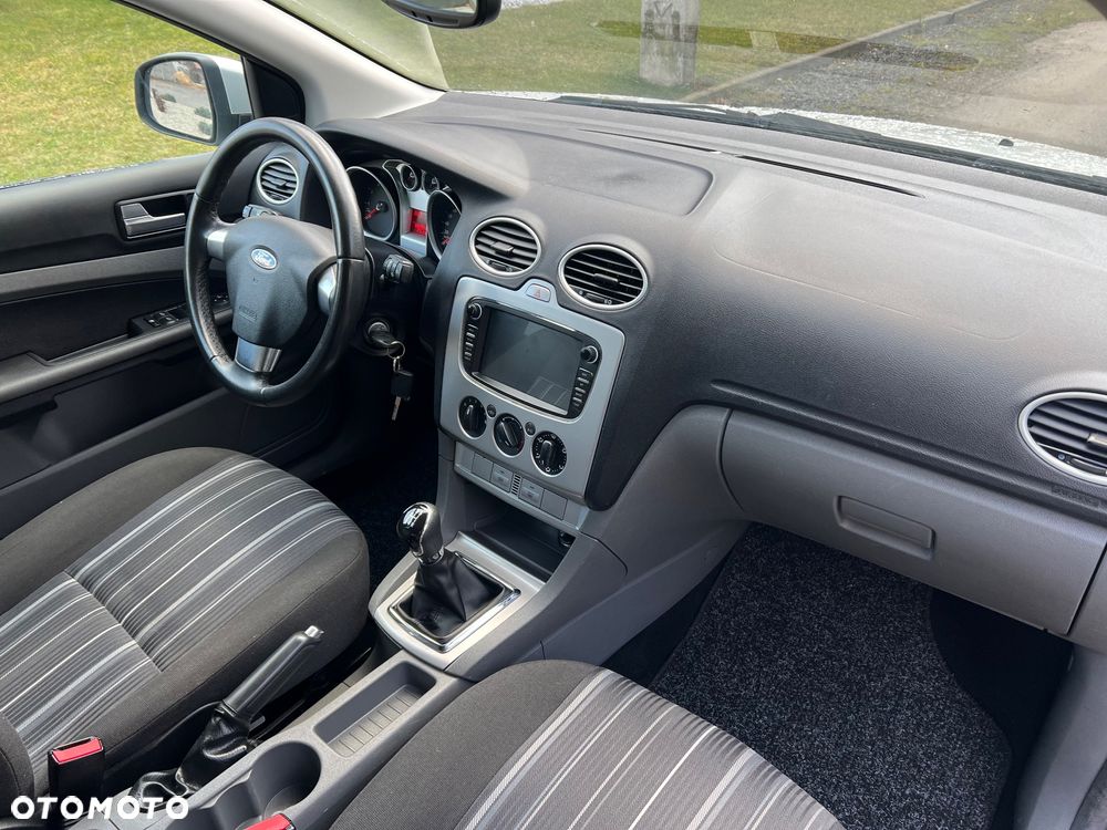 Ford Focus 1.6 16V Silver Magic - 13