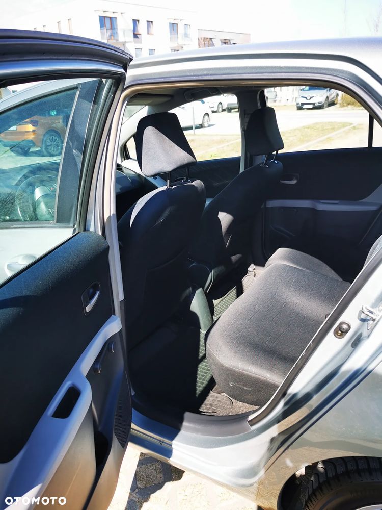 Toyota Yaris 1.3 Sol - 15