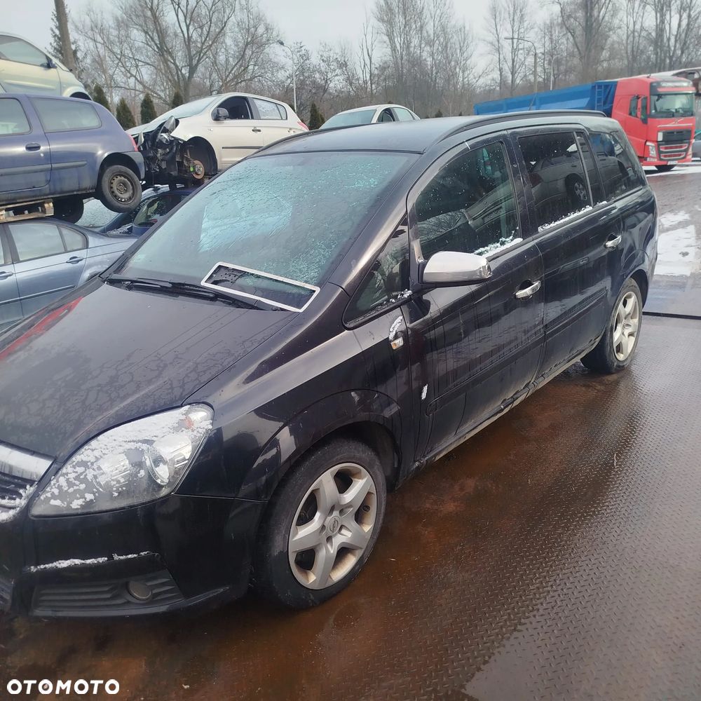 Opel Zafira B  na części . - 2