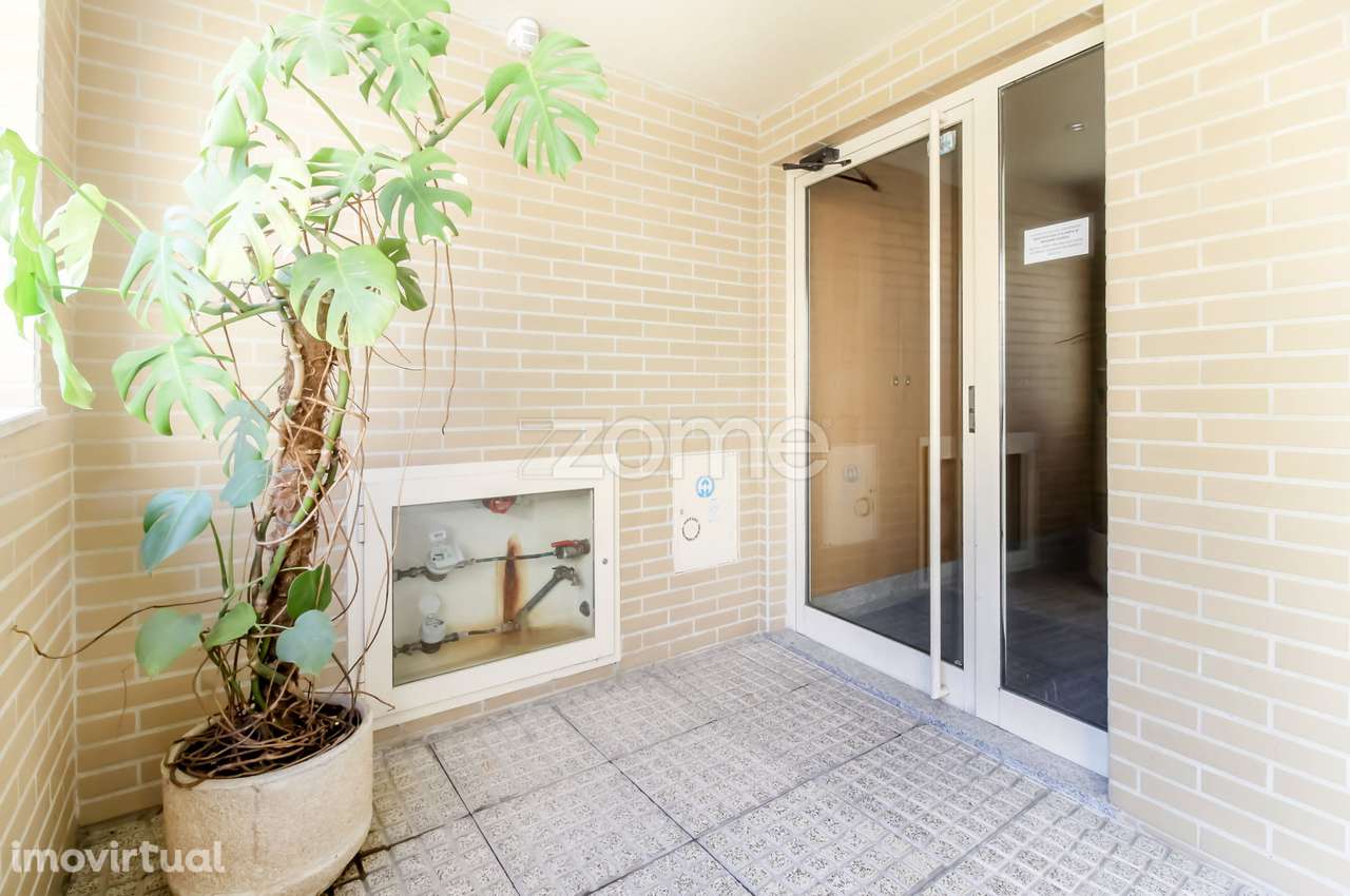 T1 com lug. estacionamento em condomínio fechado, Porto - Arrendame... - Grande imagem: 4/20