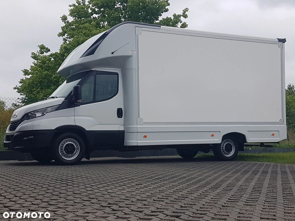 Iveco DAILY KONTENER NISKOPODŁOGOWY 4,43x2,23x2,42 SKLEP FOODTRUCK BAR KLIMA KONIOWÓZ KAMPER - 40