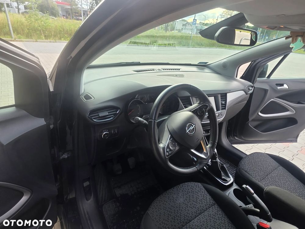 Opel Crossland X - 21