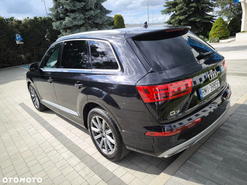 Audi Q7 - 7