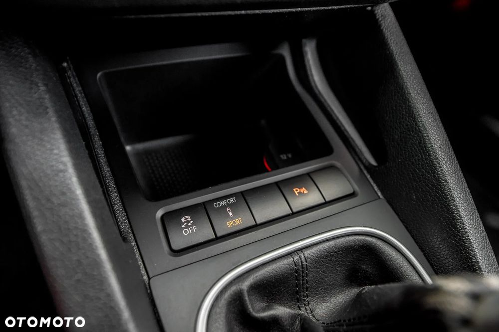 Volkswagen Scirocco R - 33