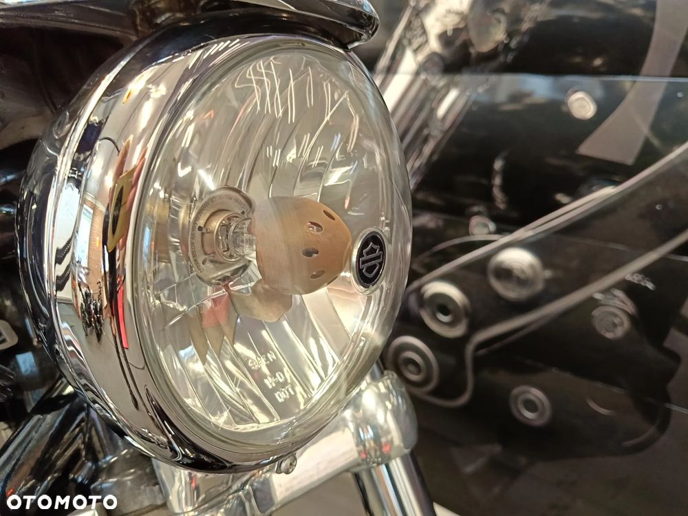 Harley-Davidson Sportster Custom 1200C - 12
