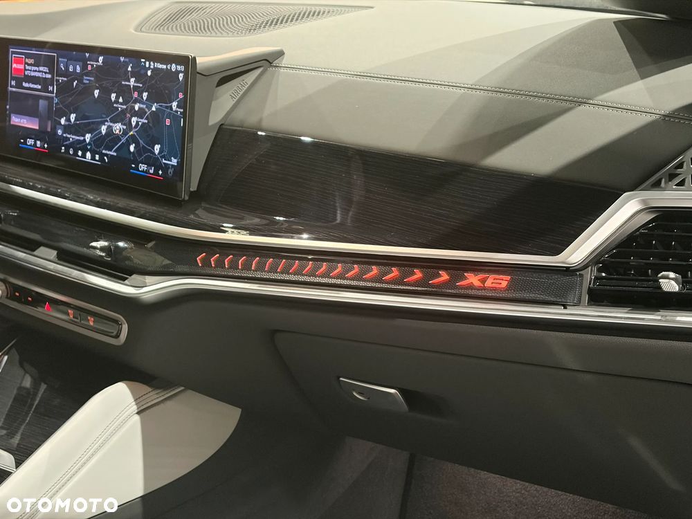 BMW X6 xDrive30d mHEV - 23