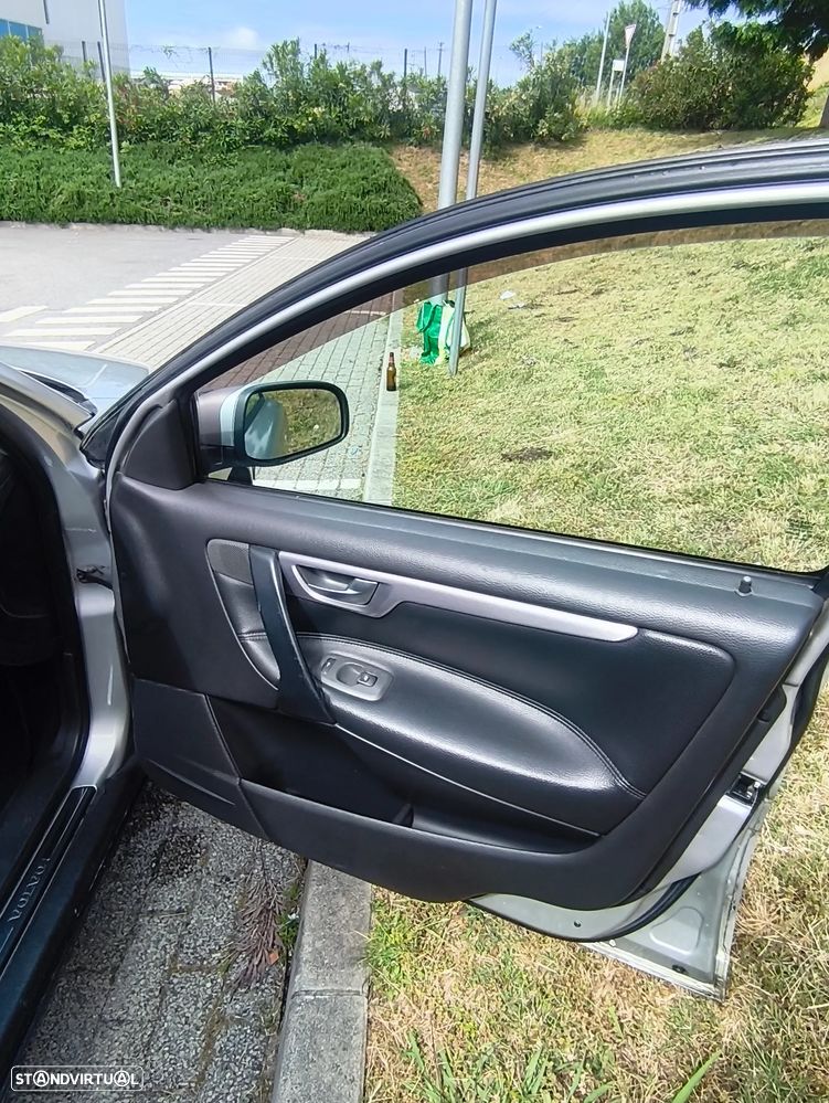 Volvo V70 2.4 D5 - 20