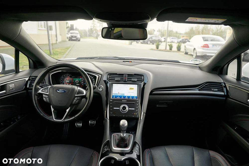 Ford Mondeo 2.0 EcoBlue ST-Line - 28
