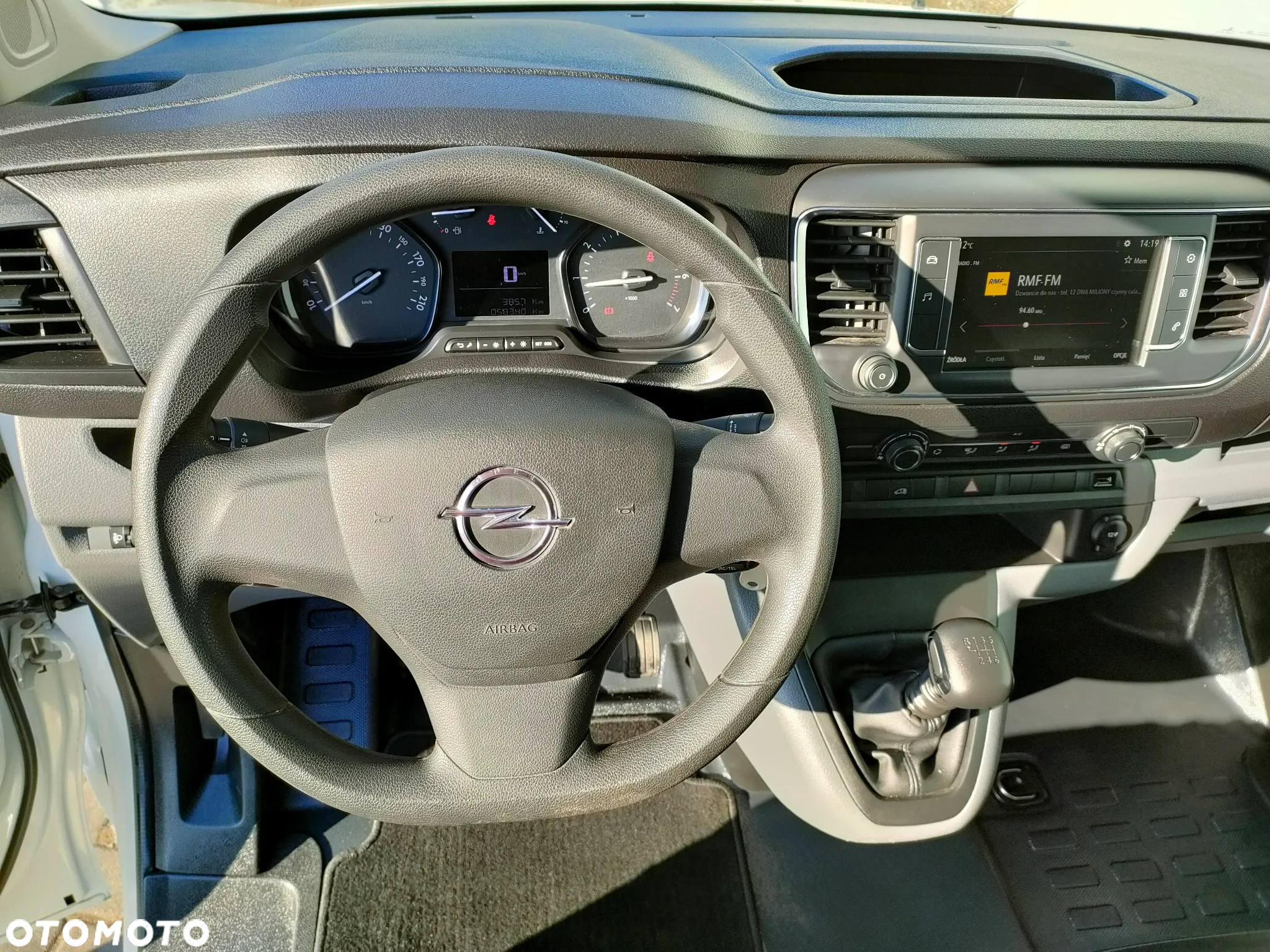 Opel Vivaro - 9