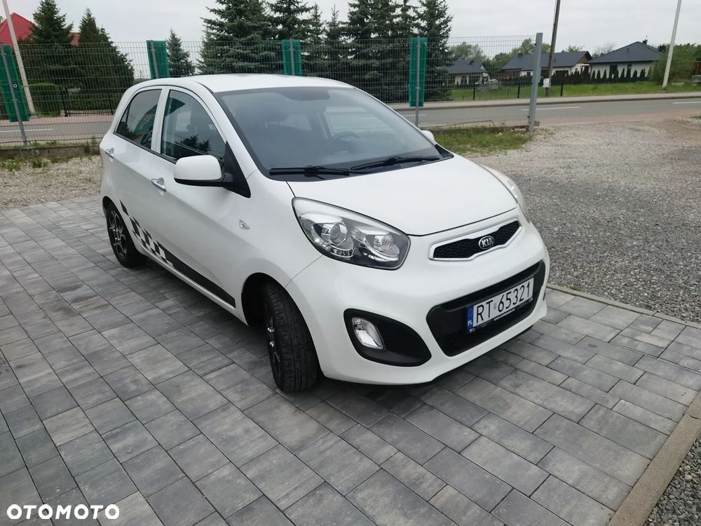 Kia Picanto 1.0 Dream Team Edition - 6