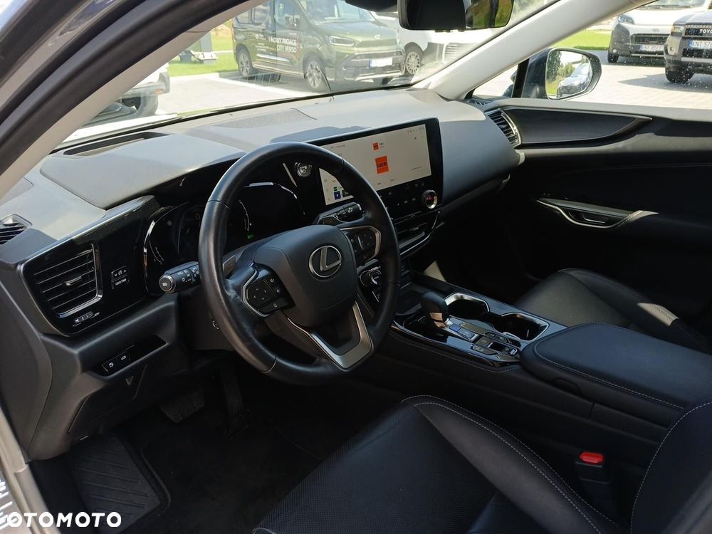 Lexus NX 350h Omotenashi AWD - 9