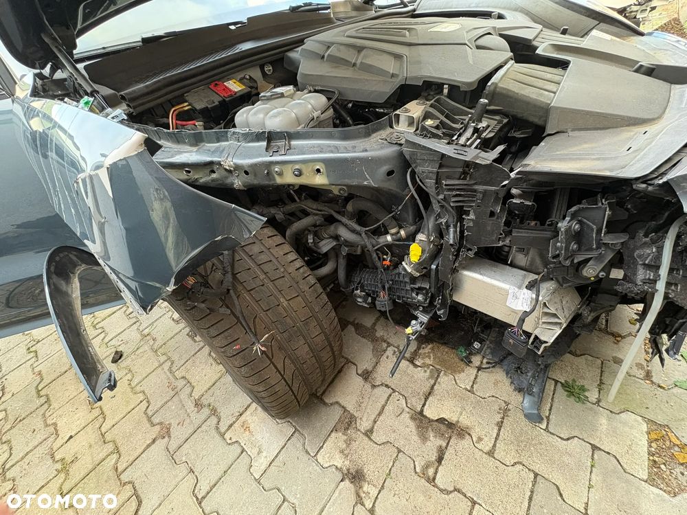 Porsche Cayenne - 15