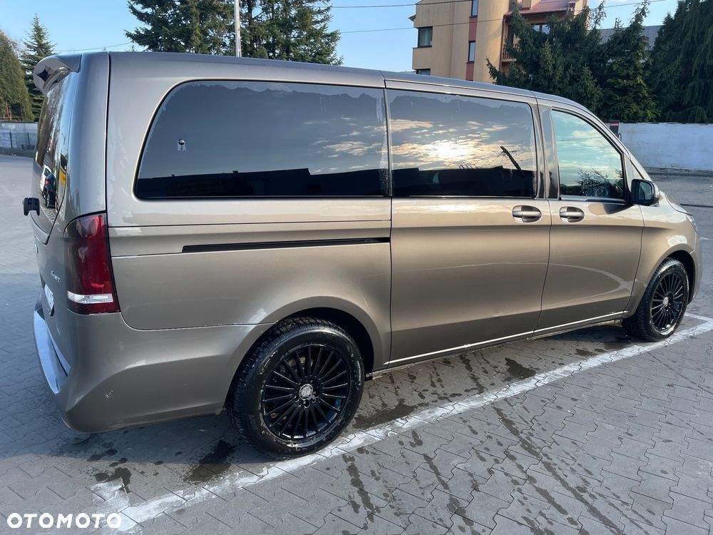 Mercedes-Benz Klasa V 250 d 4-Matic 7G-Tronic - 19