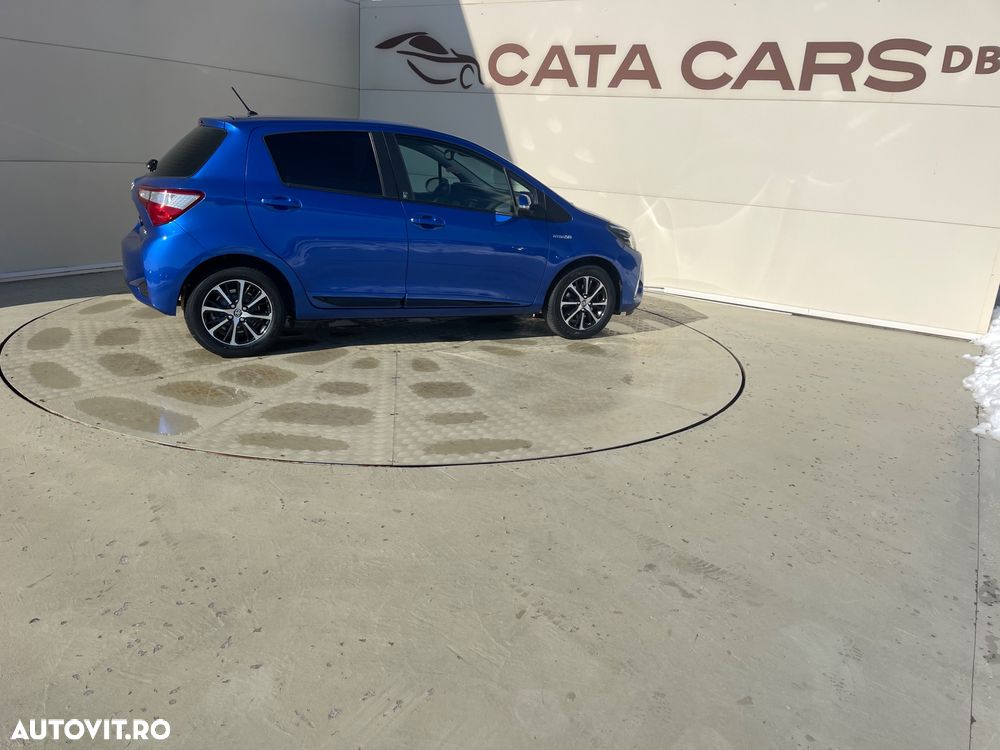 Toyota Yaris ver-1-5-vvt--i-selection - 17