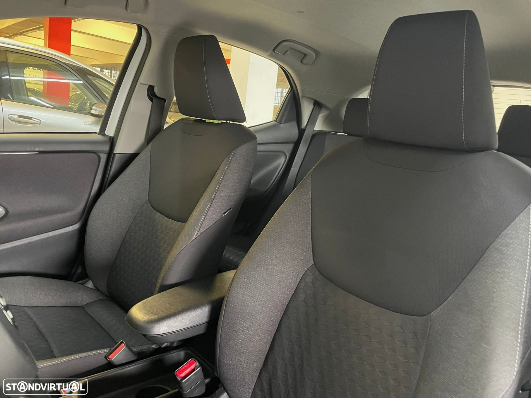 Toyota Yaris 1.5 HDF Exclusive - 18
