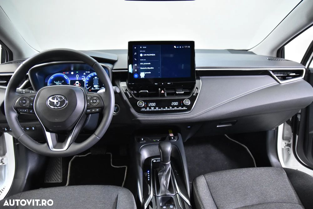 Toyota Corolla - 13