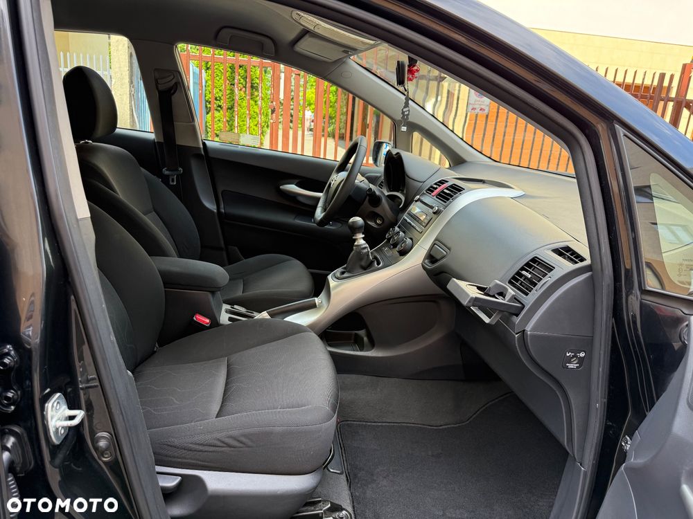 Toyota Auris 1.4 D-4D Life - 8