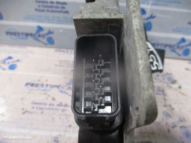 Fecho 30799338 VOLVO V50 2004 2.0D 136CV 5P CINZA TE 10 PINOS - 4