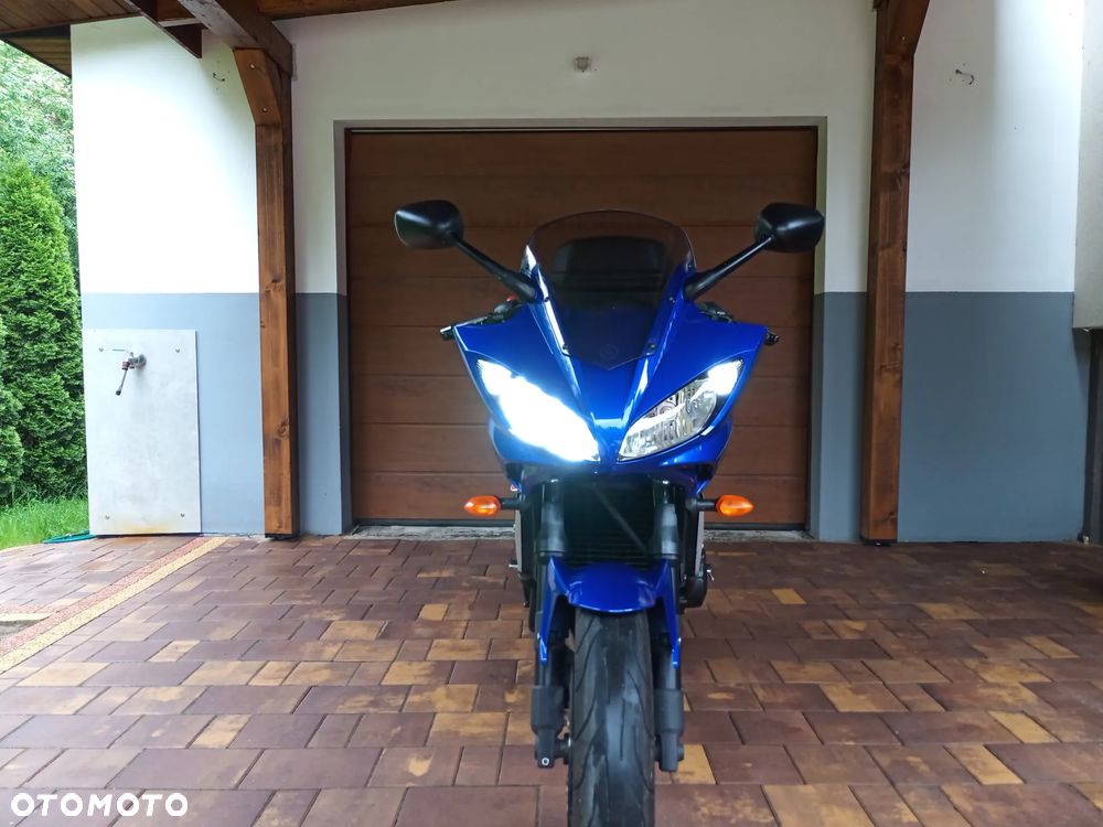 Yamaha FZ6 - 12