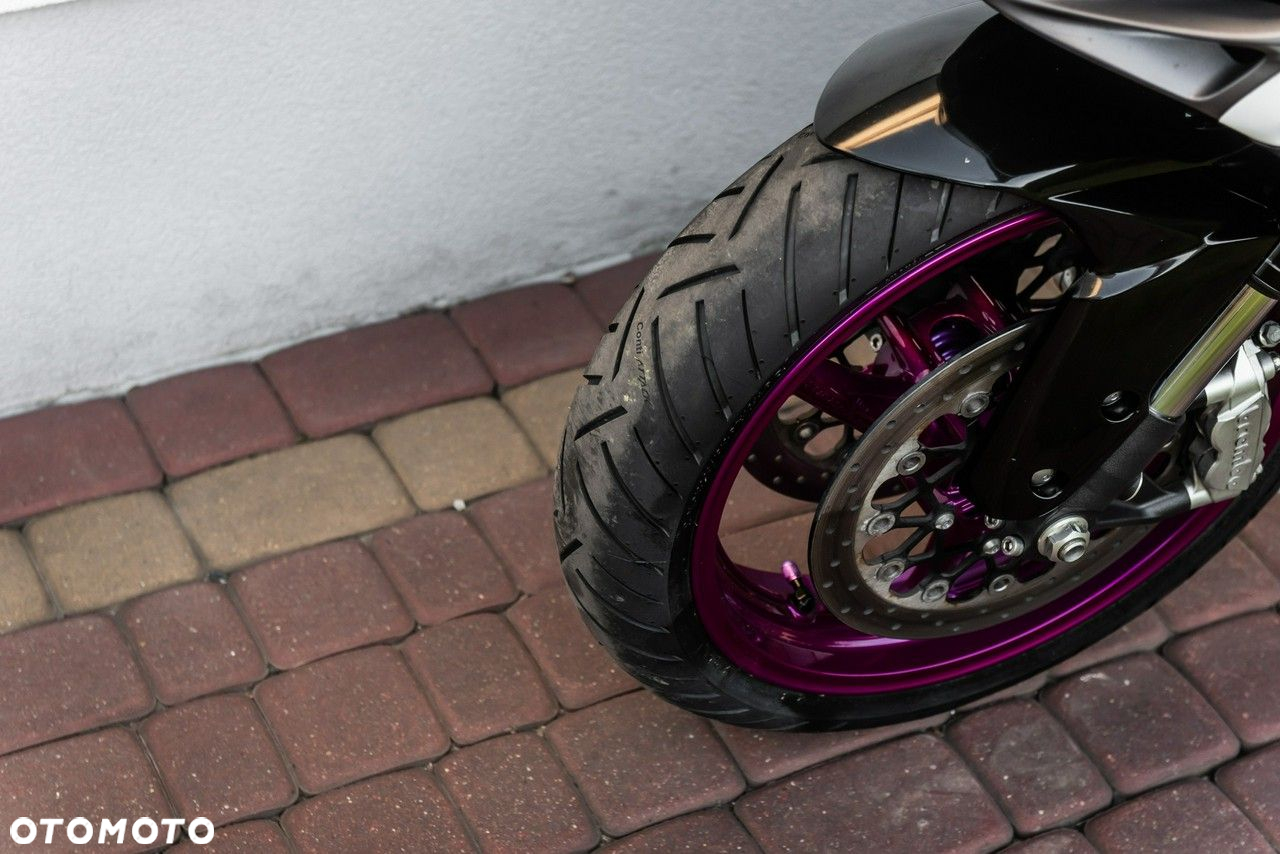 Suzuki GSX-R - 7