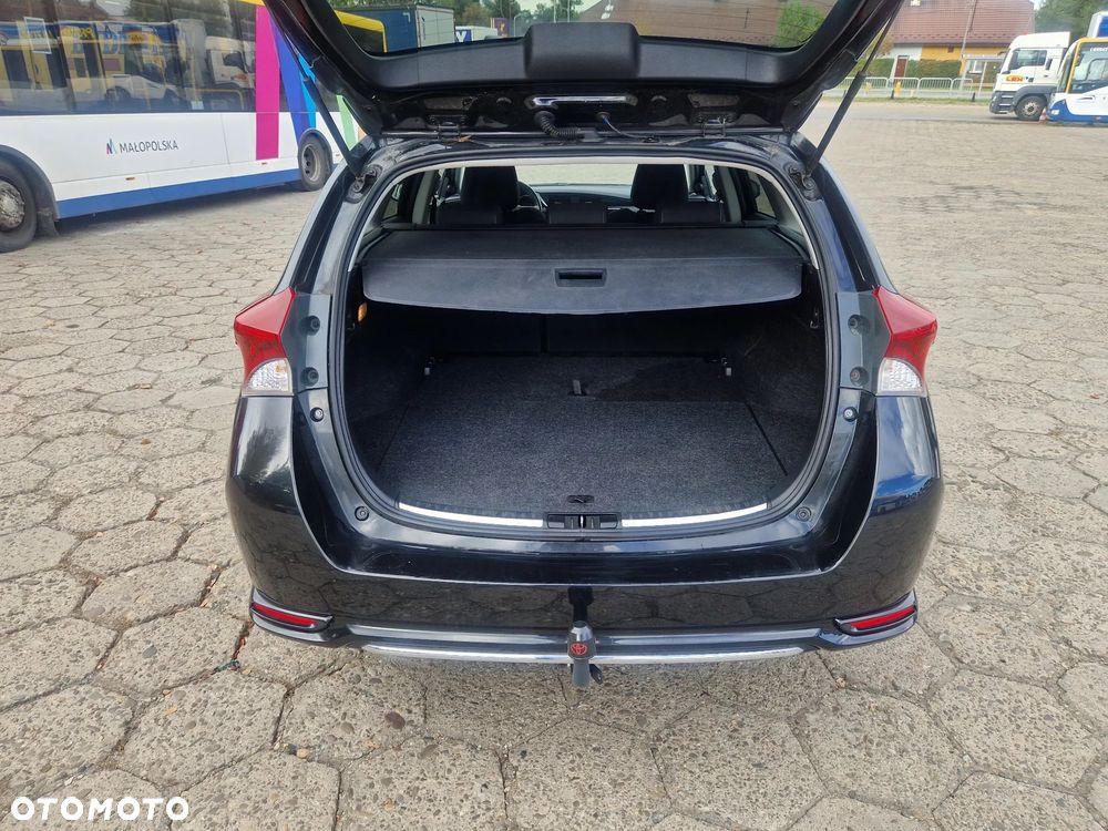 Toyota Auris - 22