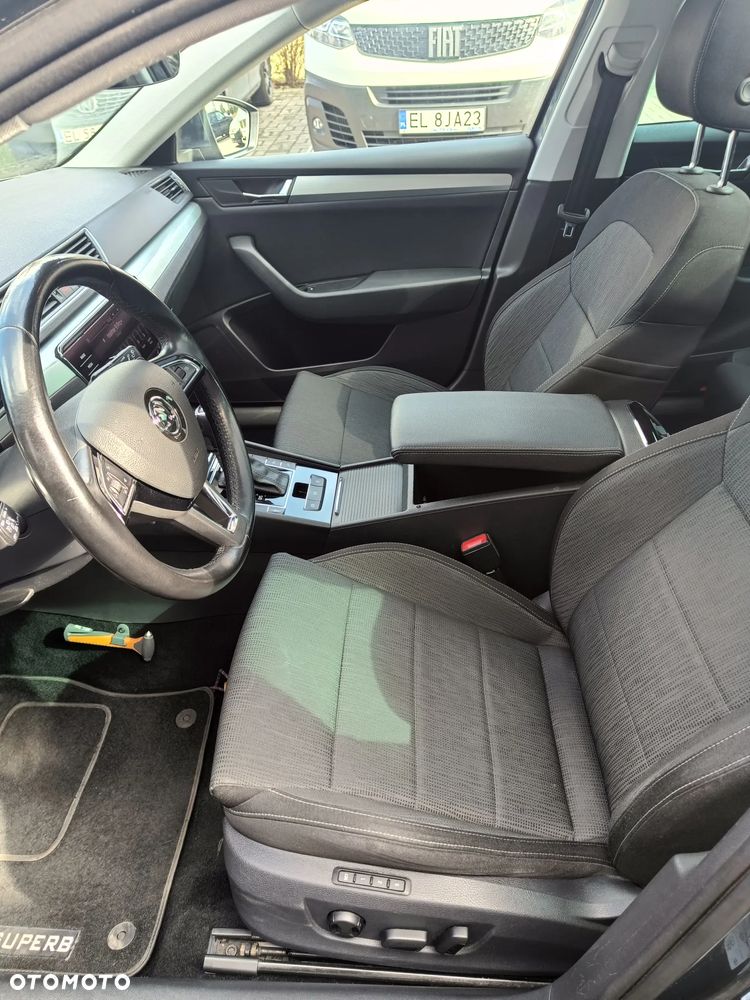 Skoda Superb 1.6 TDI DSG Ambition - 22