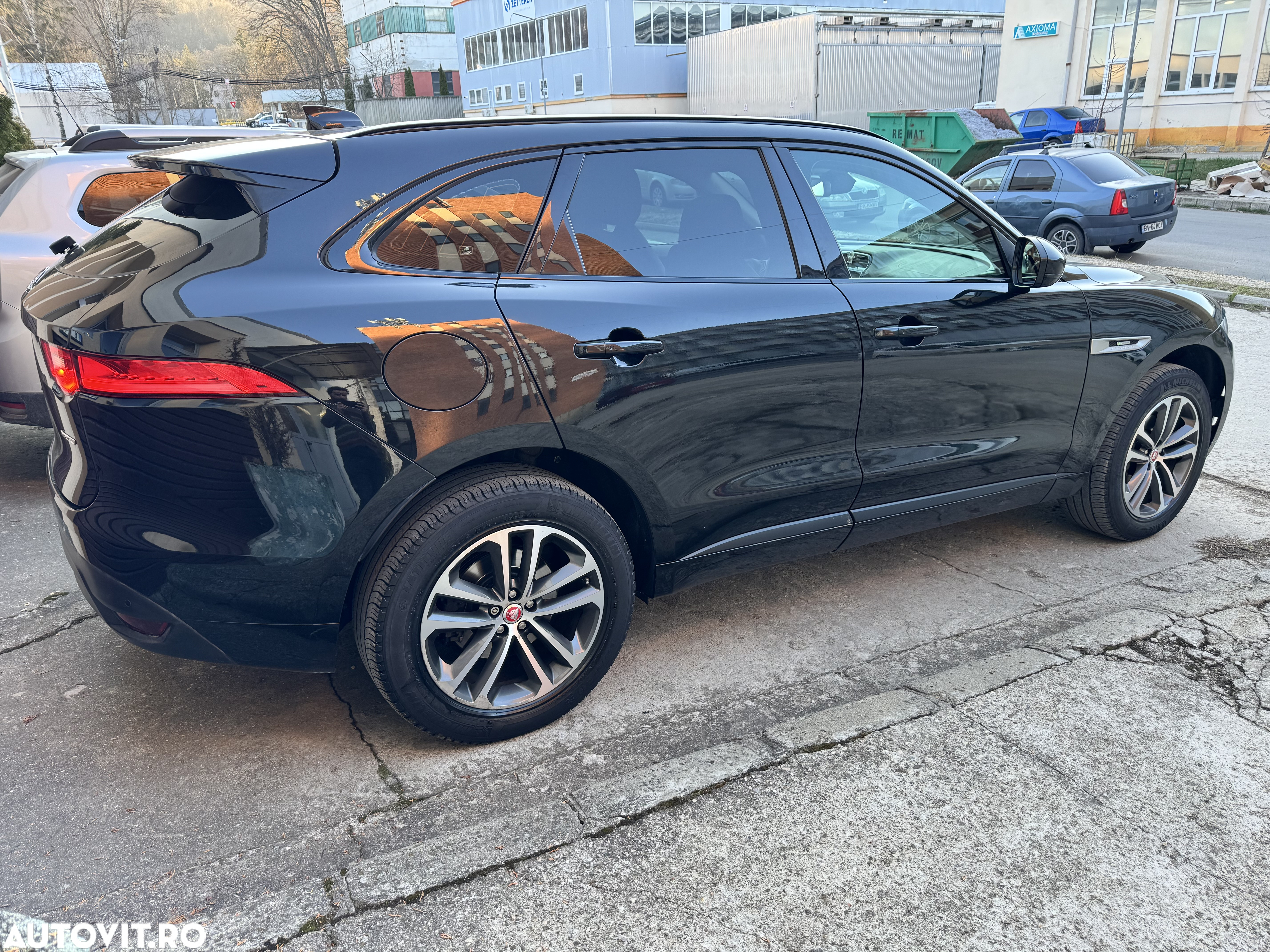 Jaguar F-Pace 20d AWD R-Sport - 28