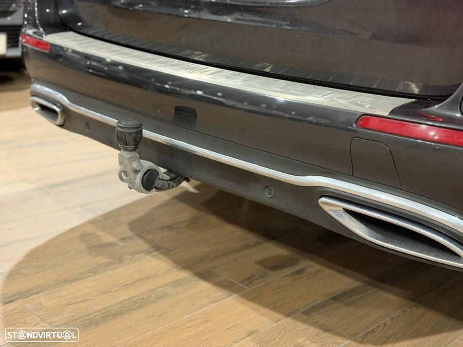 Mercedes-Benz E 300 de Avantgarde 4Matic - 7
