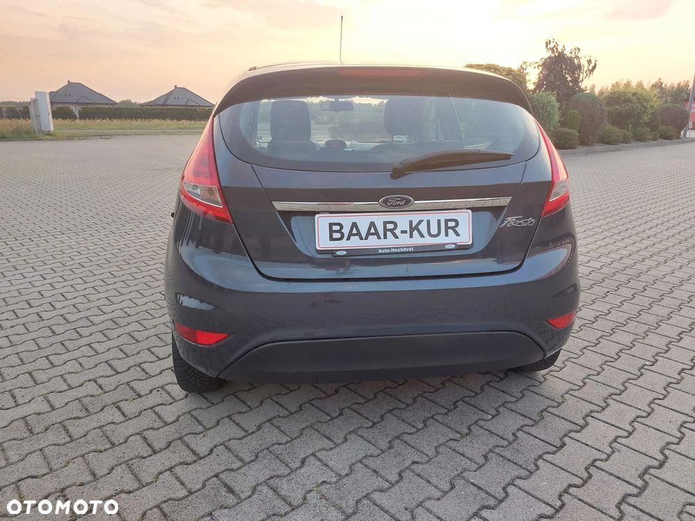 Ford Fiesta - 12