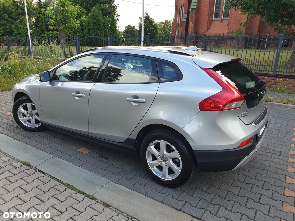 Volvo V40 Cross Country D2 Summum - 16