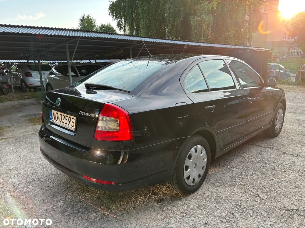Skoda Octavia 1.6 - 11