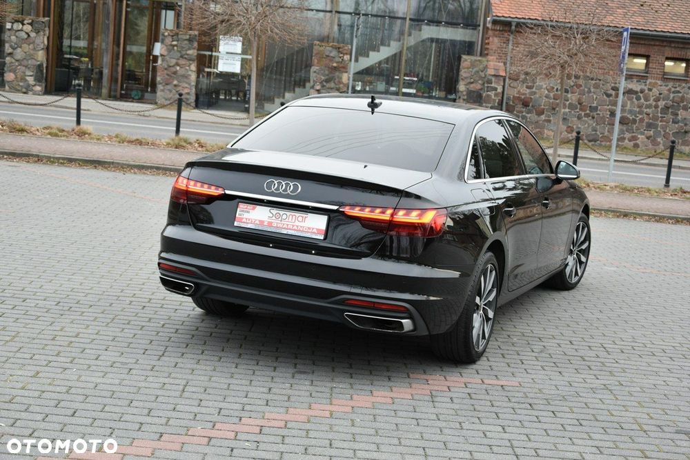 Audi A4 Limousine - 21