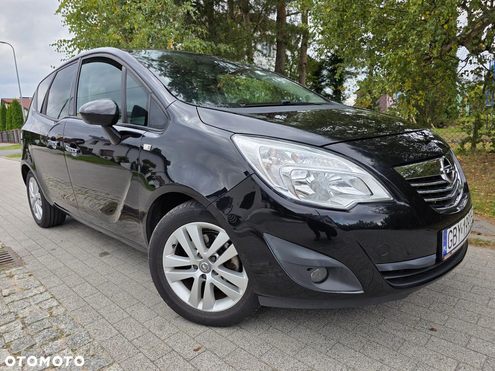 Opel Meriva ver-1-4-t-design-edition - 11