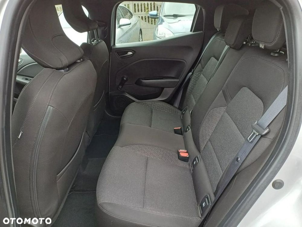 Renault Clio - 16