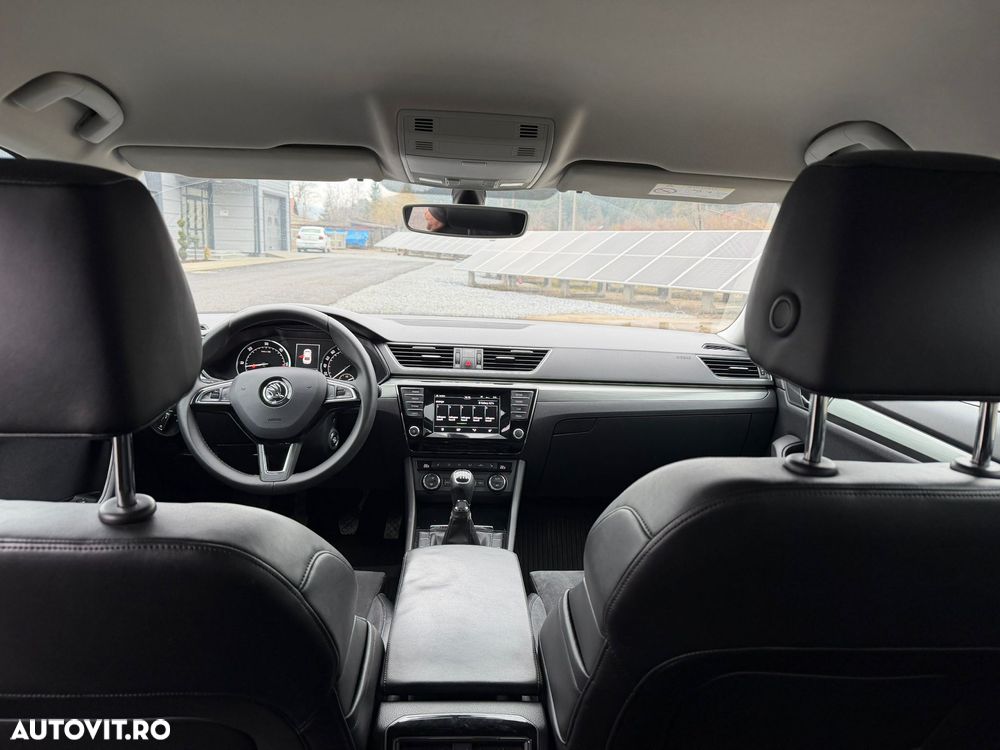 Skoda Superb 2.0 TDI Ambition - 12