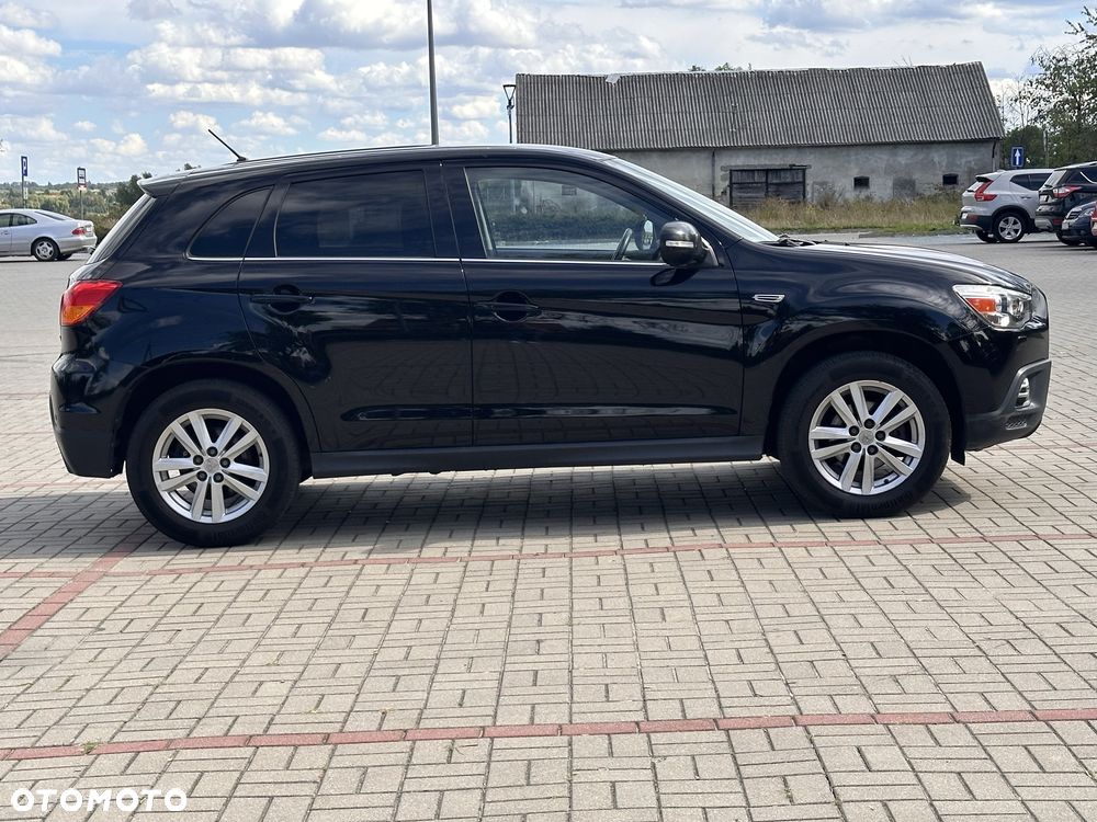 Mitsubishi ASX - 5
