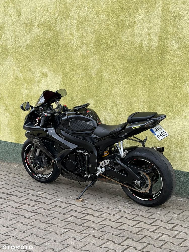 Suzuki GSX-R - 19