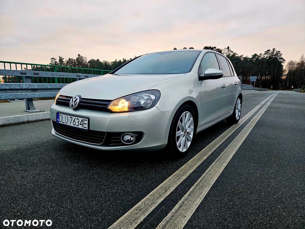 Volkswagen Golf - 6