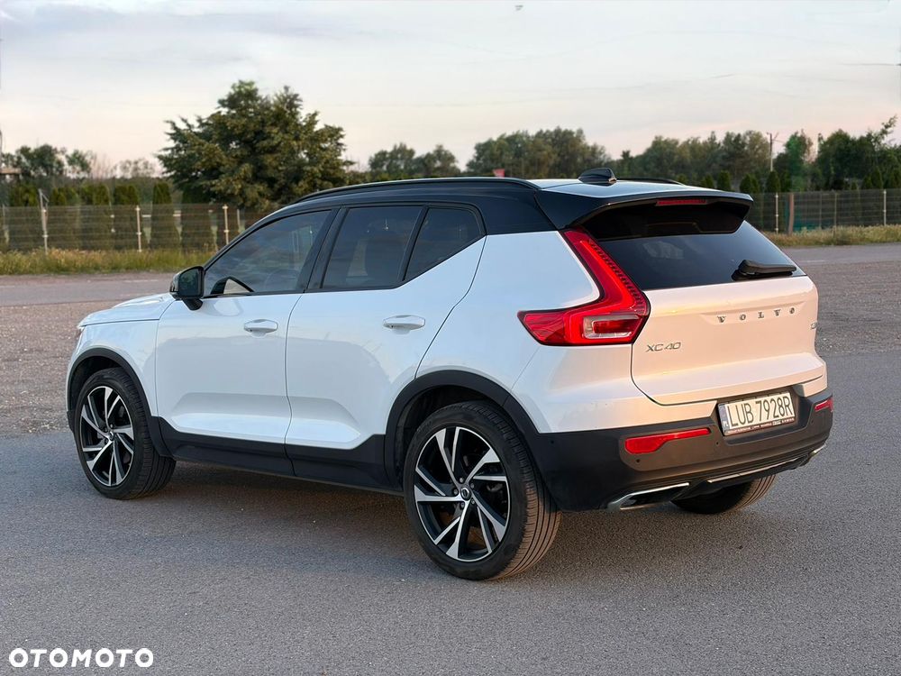 Volvo XC 40 T5 AWD R-Design - 6