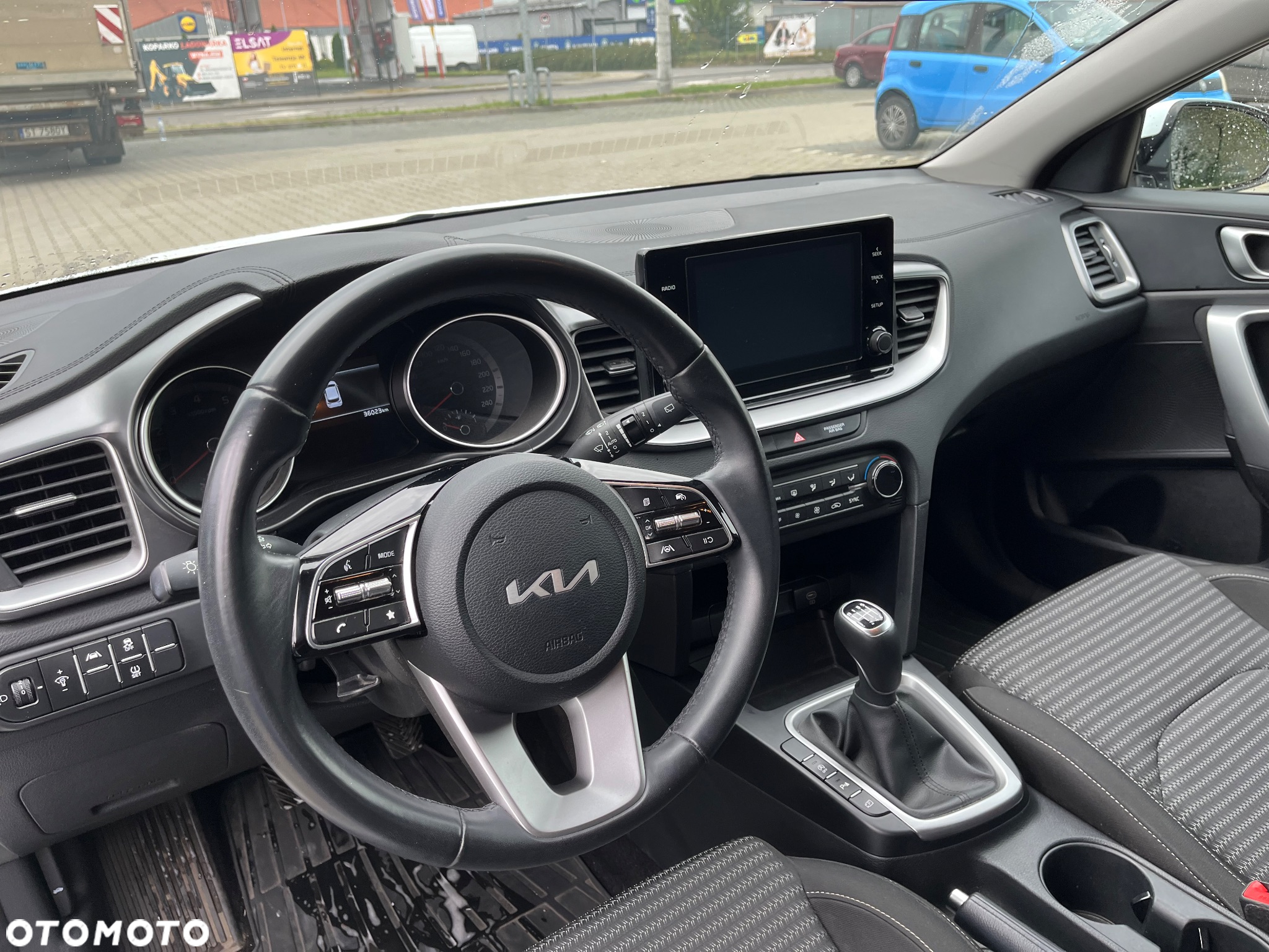 Kia Ceed 1.5 T-GDI M - 10