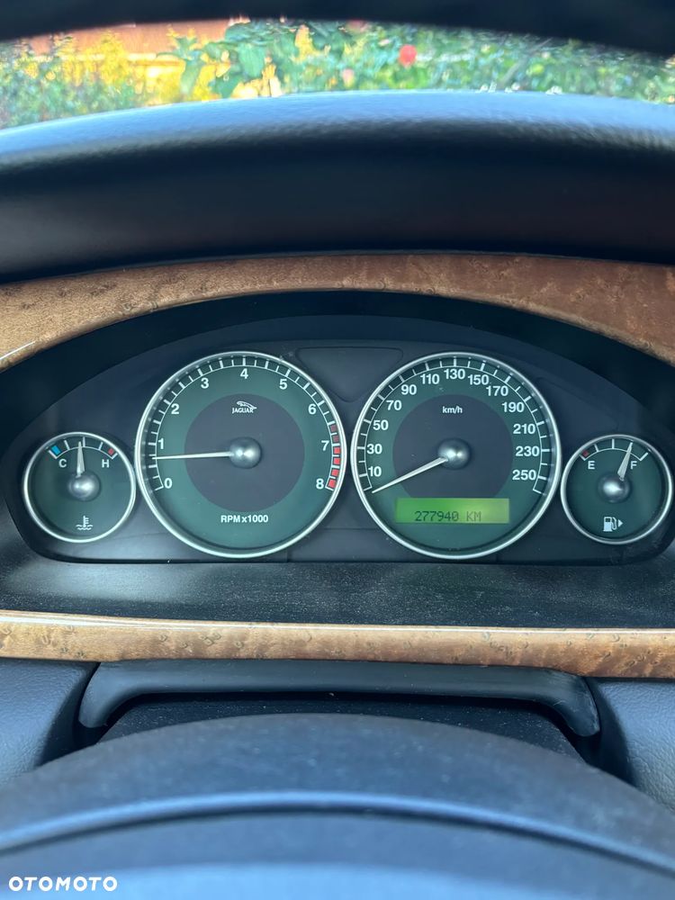 Jaguar X-Type 3.0 V6 4x4 Executive - 14